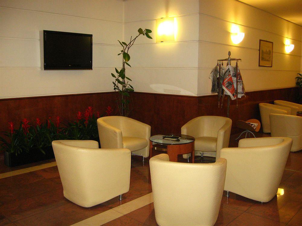 Hotel Imperatori Рим Экстерьер фото