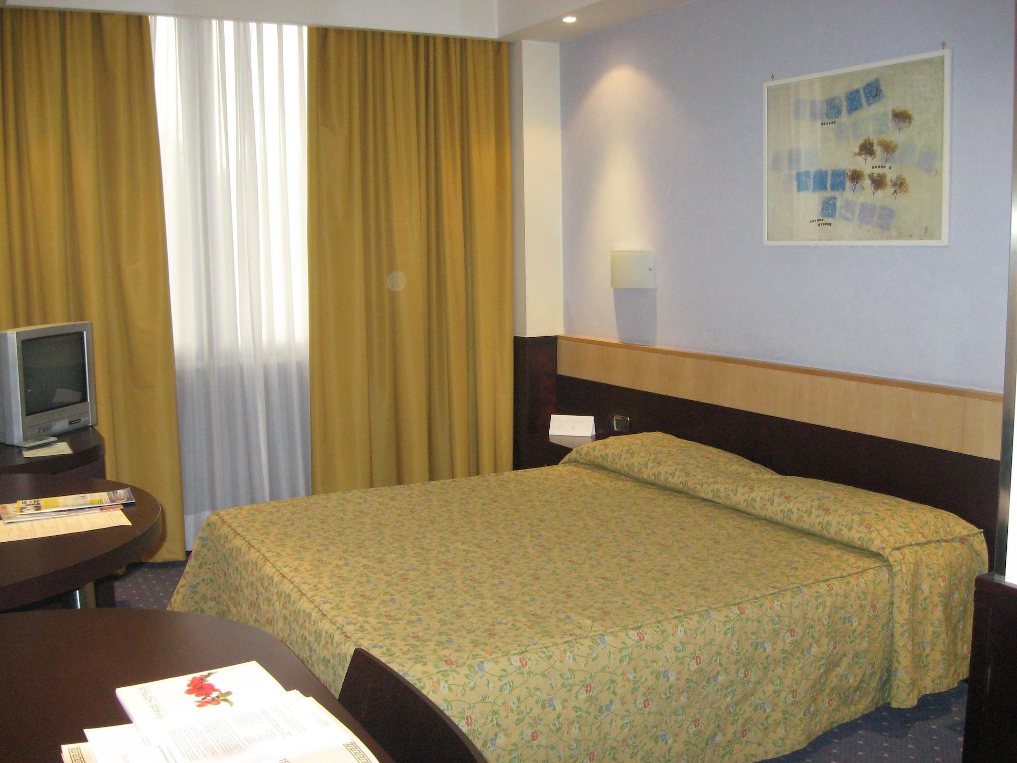 Hotel Imperatori Рим Экстерьер фото