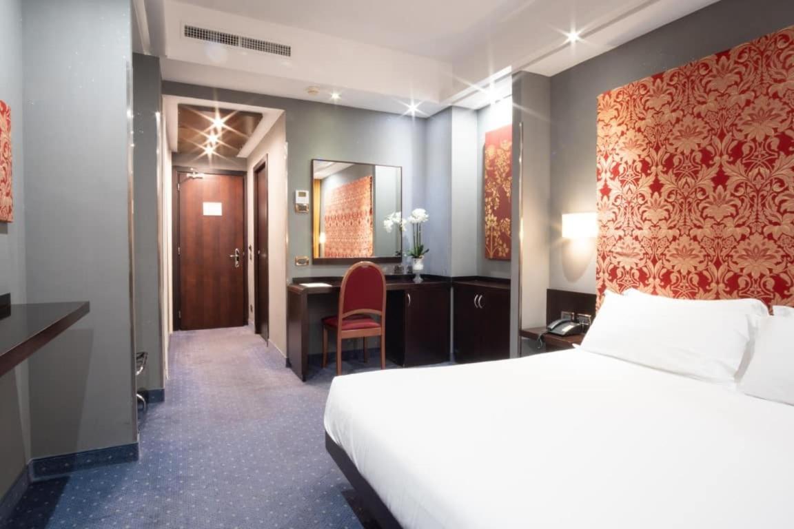 Hotel Imperatori Рим Экстерьер фото