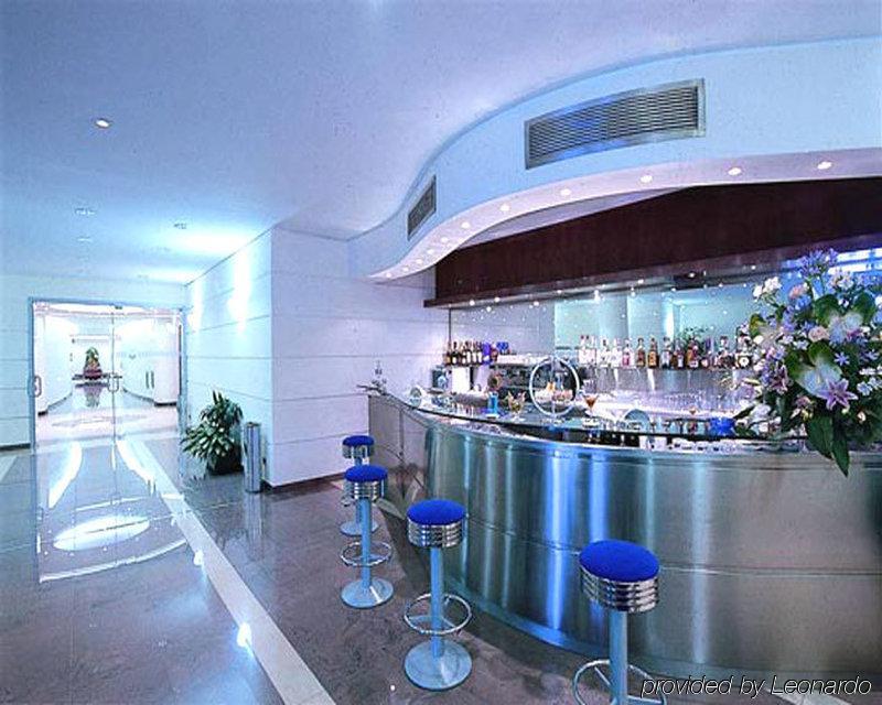 Hotel Imperatori Рим Ресторан фото