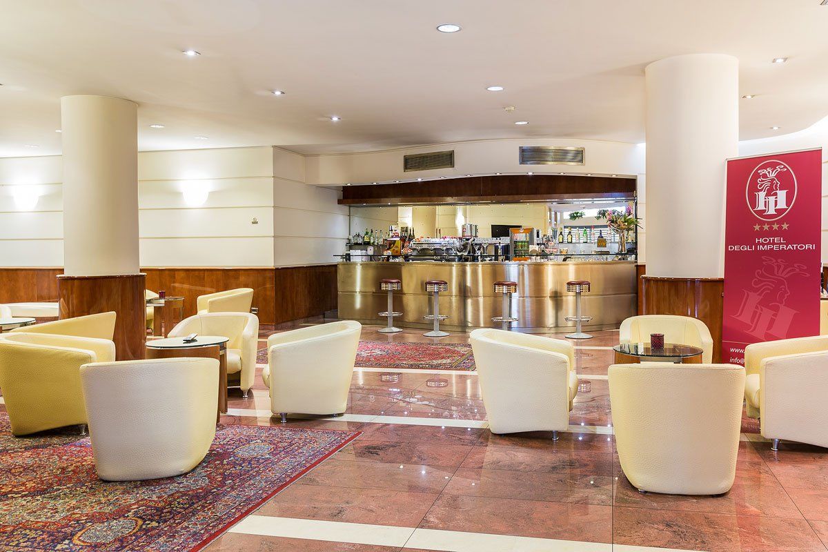 Hotel Imperatori Рим Экстерьер фото
