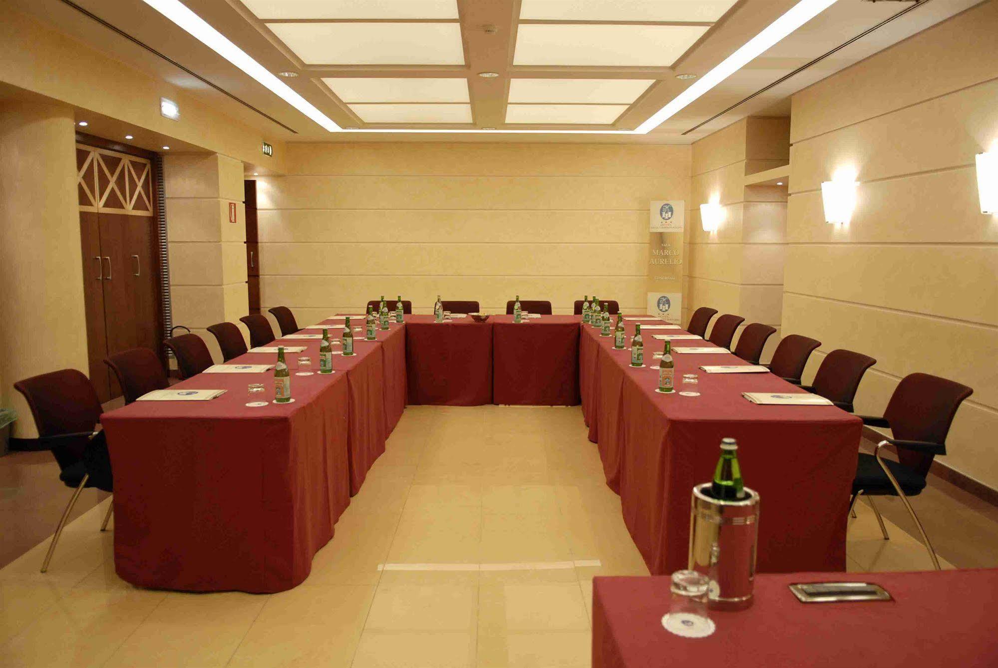 Hotel Imperatori Рим Экстерьер фото