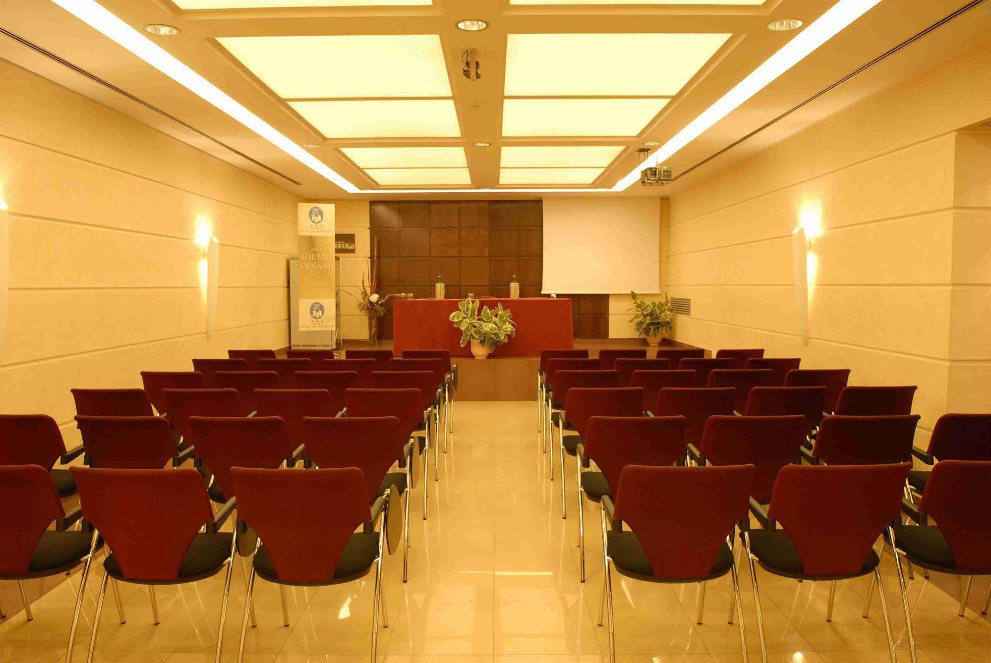Hotel Imperatori Рим Экстерьер фото